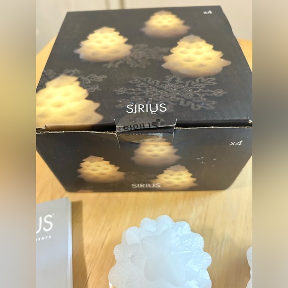 Sirius Mini Tree 4 Piece Set White LED Wax Candles Castle Gate Lights Christmas - Picture 3 of 9